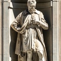 Statue de Michel Angelo a dans la cours du Musée des Offices