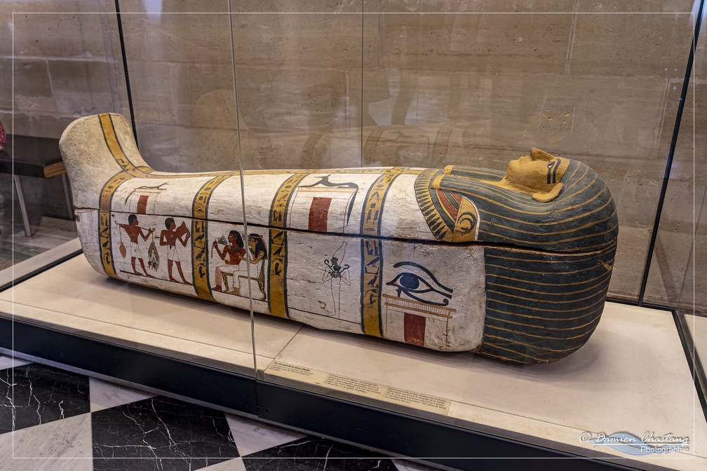 Cercueil momiforme